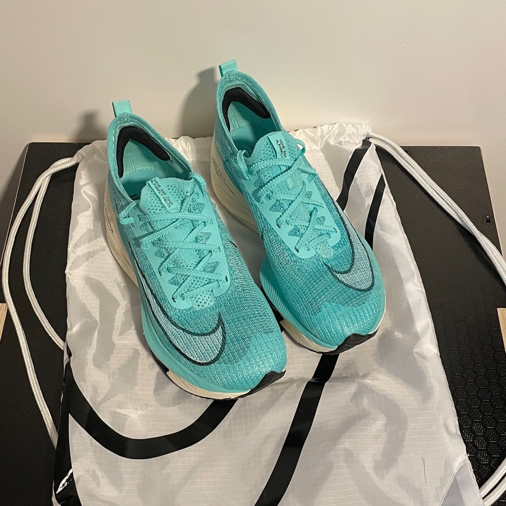 Men’s Nike Air Zoom Alphafly NEXT% size 8